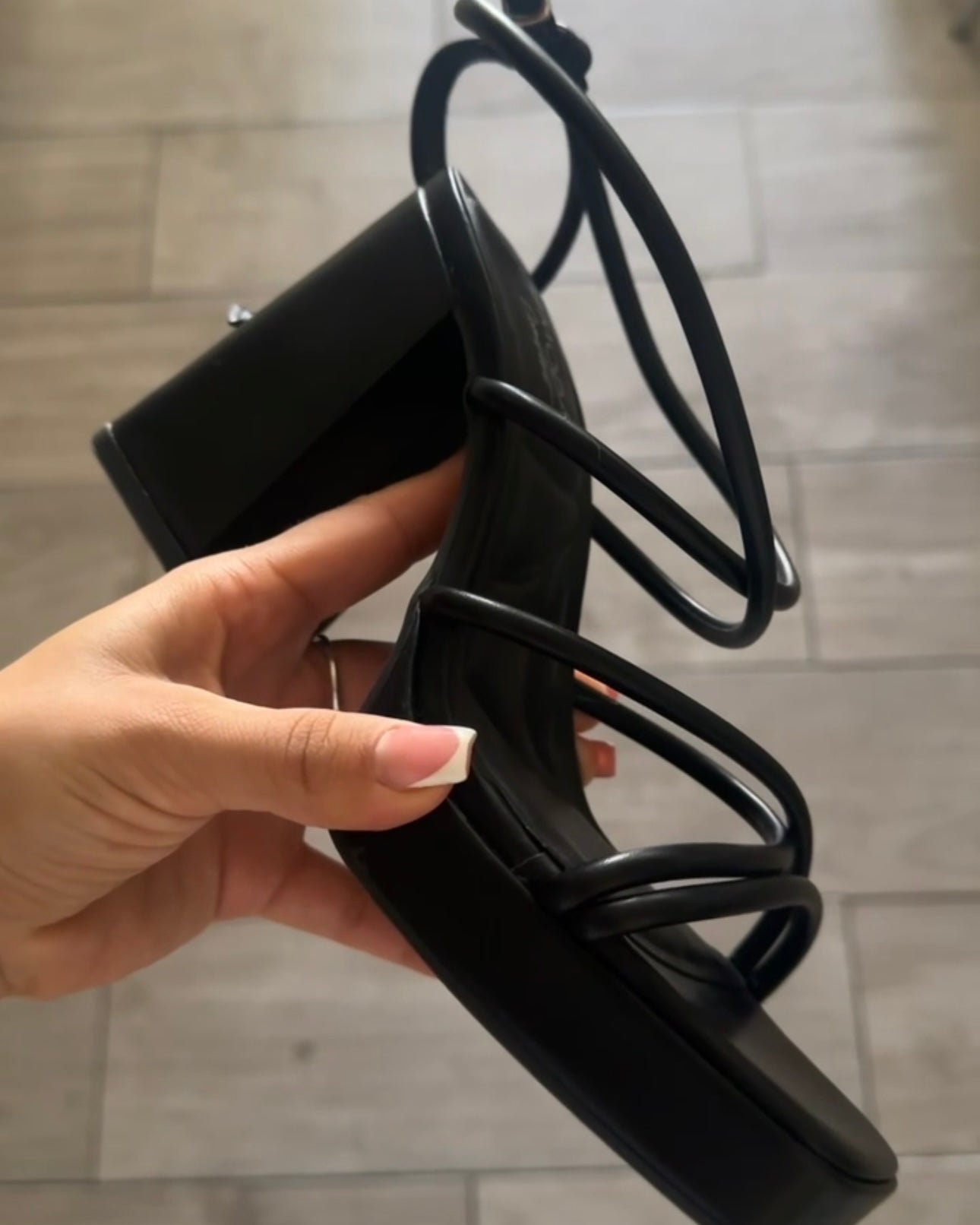 Naomi Comfort Heel - Wide Friendly