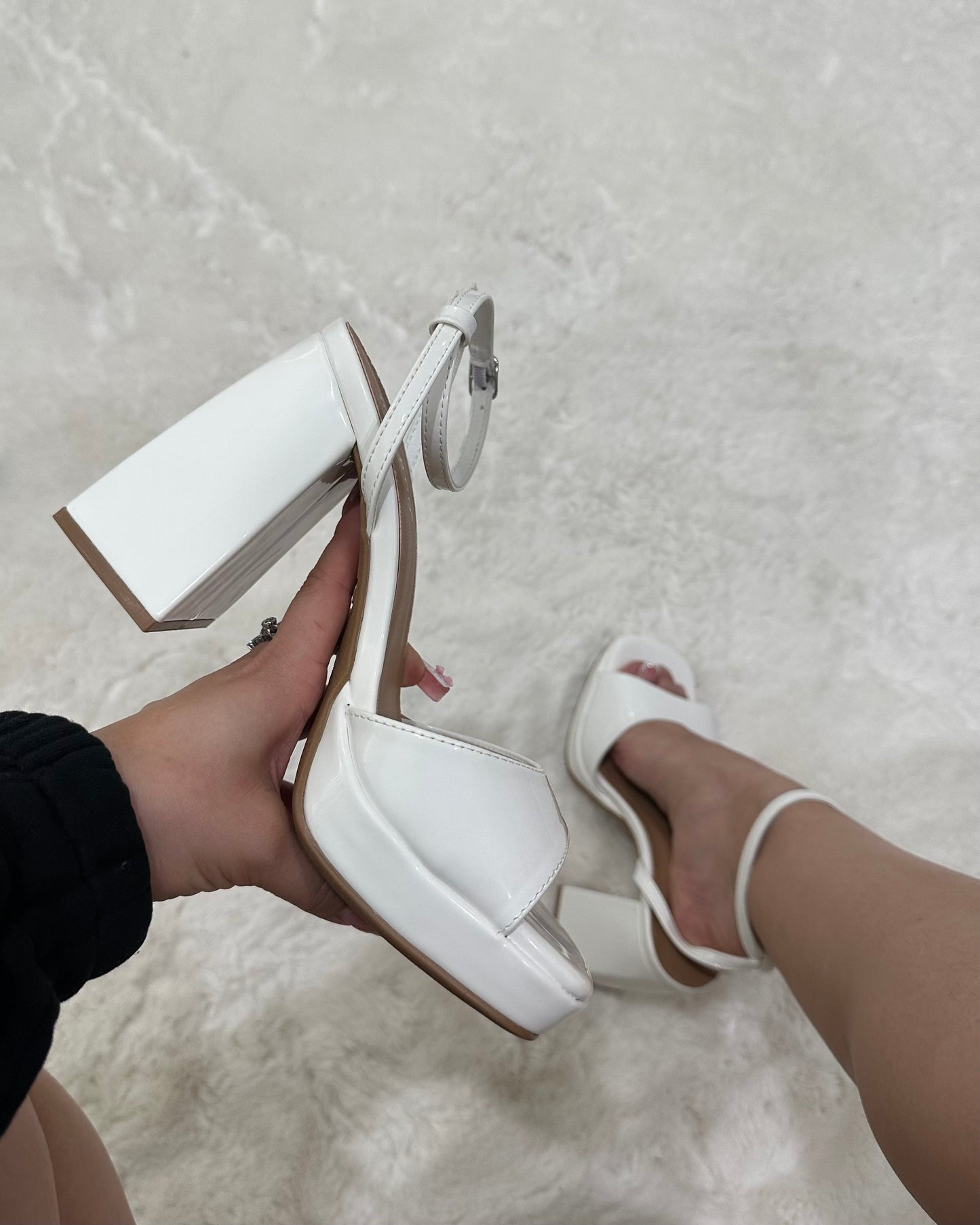 Chunky Heel - White - wide friendly