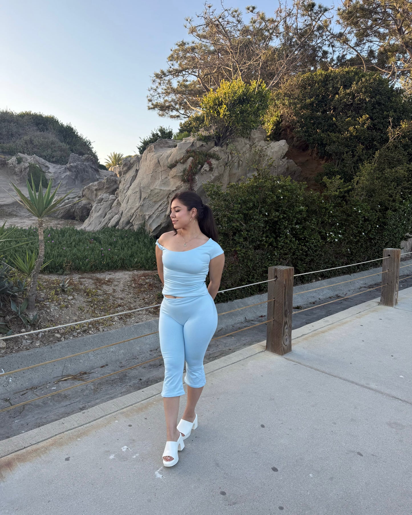 Dulce Capri Set - Sky Blue