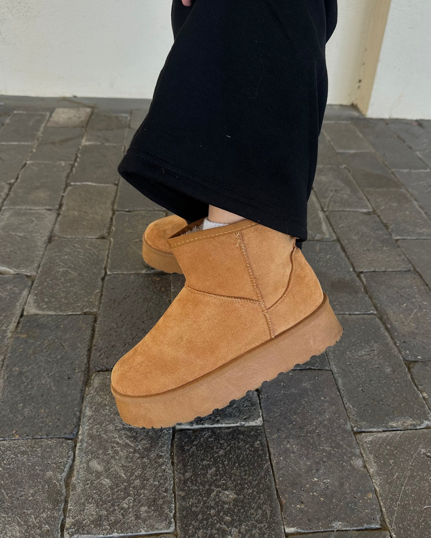 Ultra Mini Boot - Chestnut - Wide Friendly