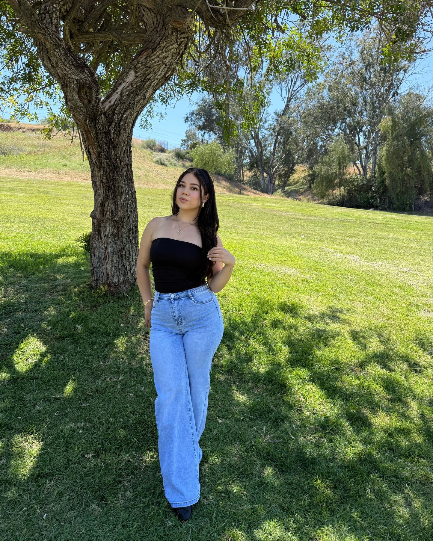 Nancy Straight Leg Jeans - Light Wash