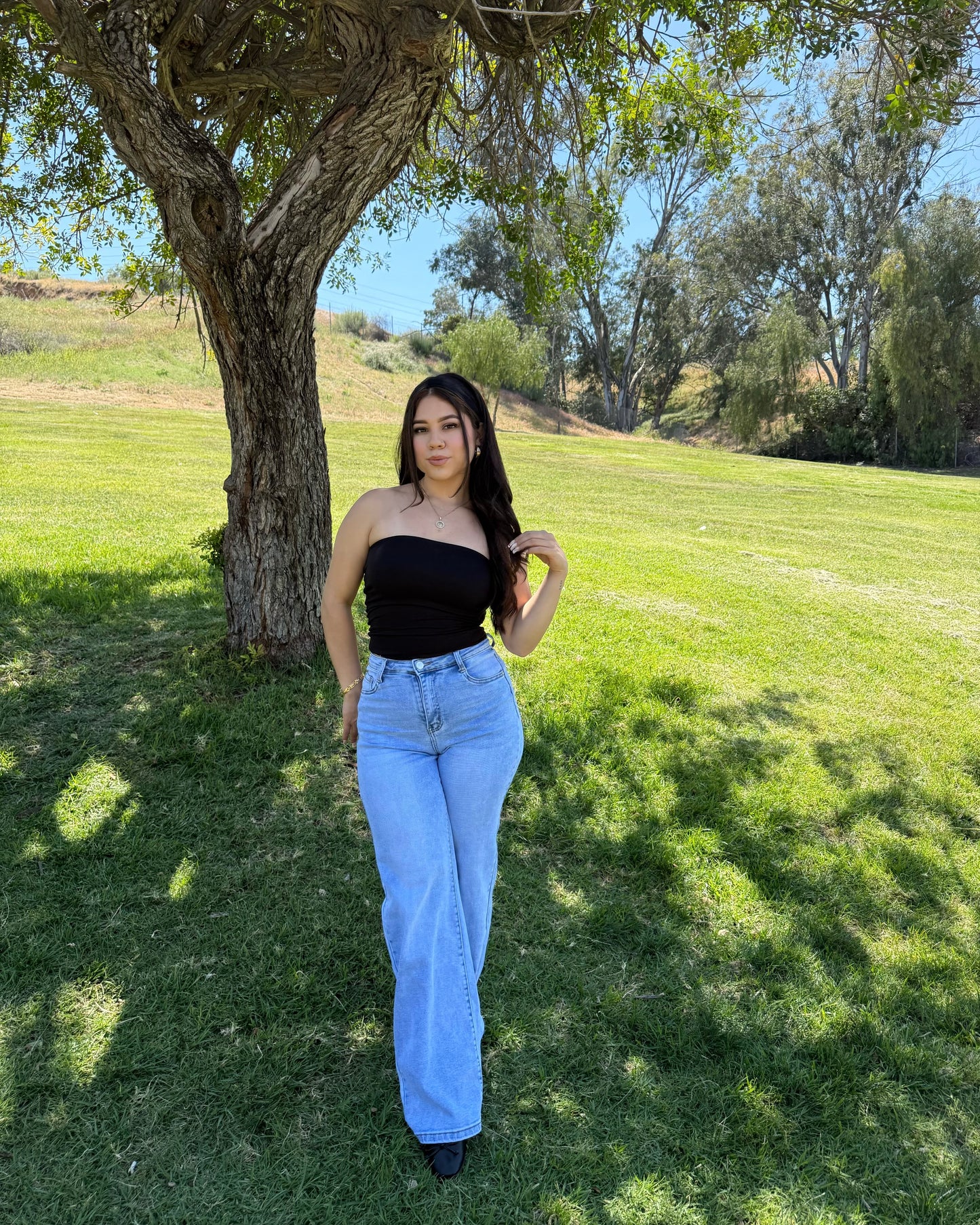 Nancy Straight Leg Jeans - Light Wash