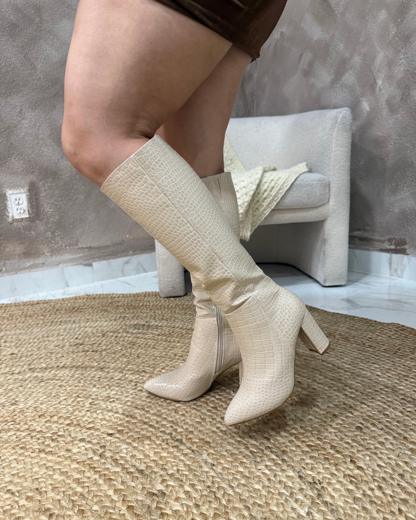 Fancy Boots - Cream