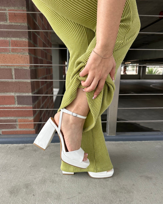 Chunky Heel - White - wide friendly