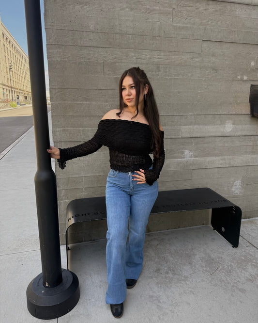 Kendall Straight Leg Jeans - Light Wash