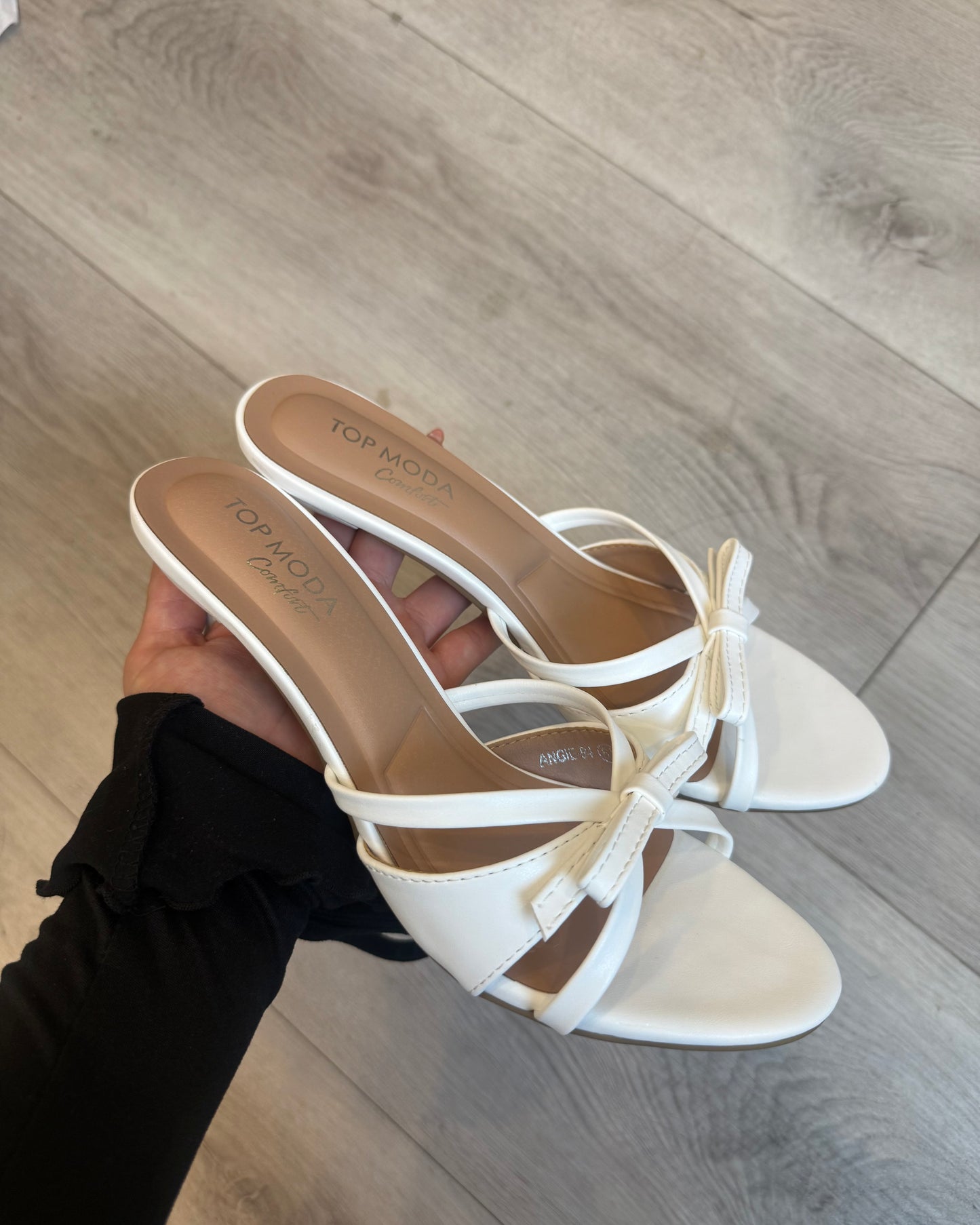 Bow Kitten Heel - White