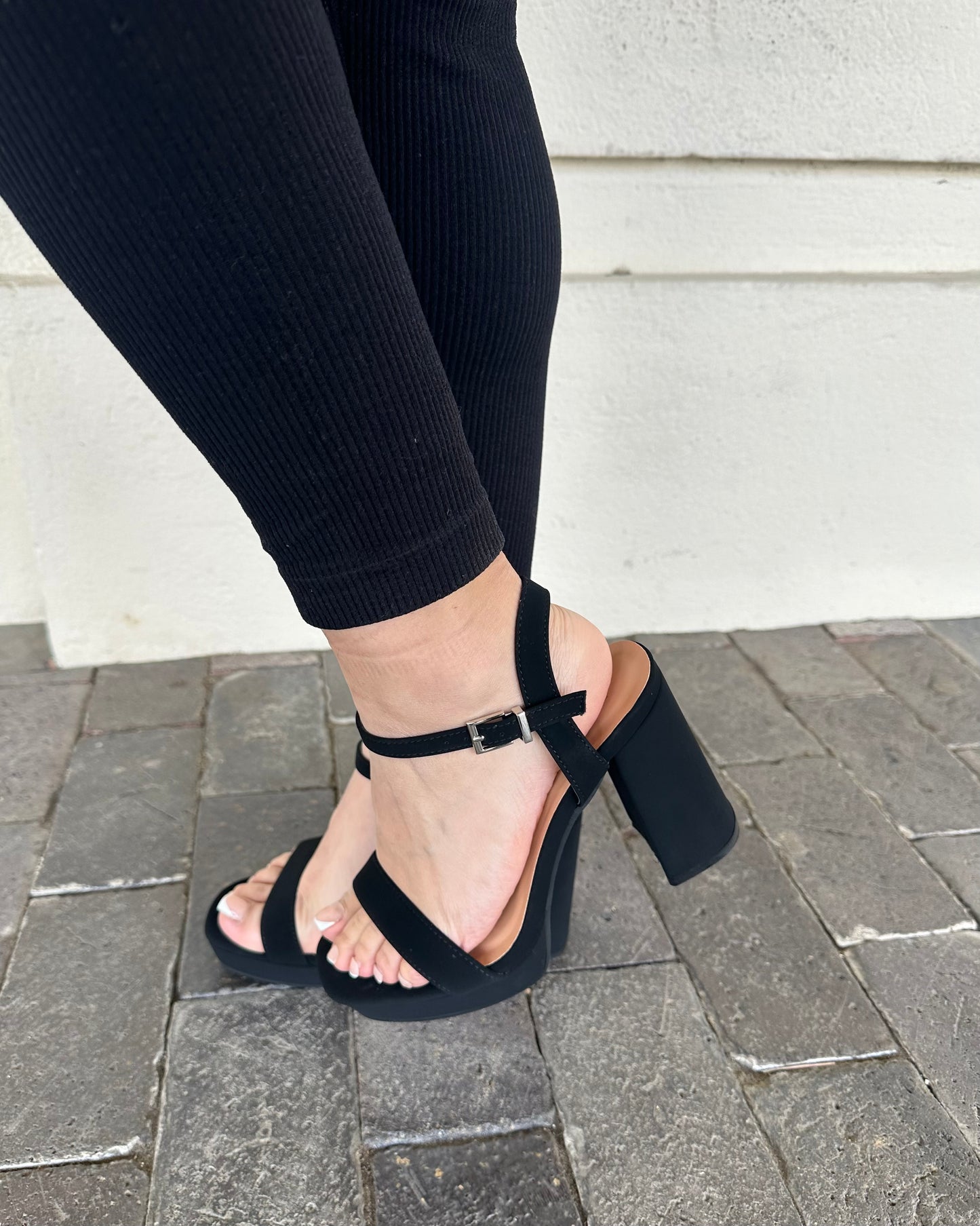 Hot Girl Heel - Wide Fit - Black